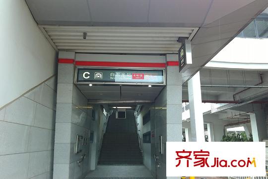 龙光・玖龙玺4号线白石龙站C出口