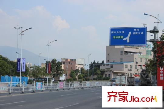 金地・仟百汇附近西湖中心路