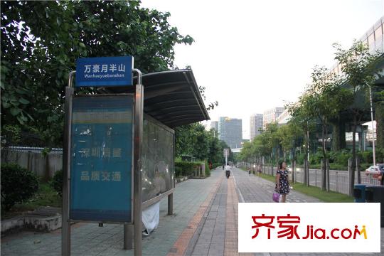 汉京九榕台距项目一公里的公交站