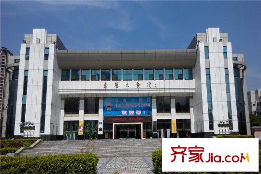 好益康世纪中心项目北向700米的惠阳大剧院