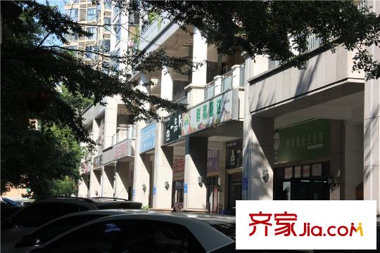 深物业前海港湾项目背面前海路沿街商铺