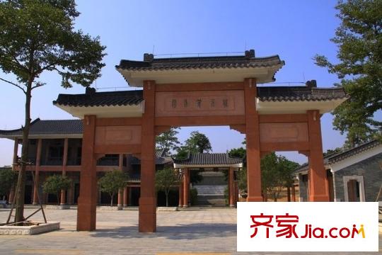 万科金域松湖配套图北向800米的状元笔