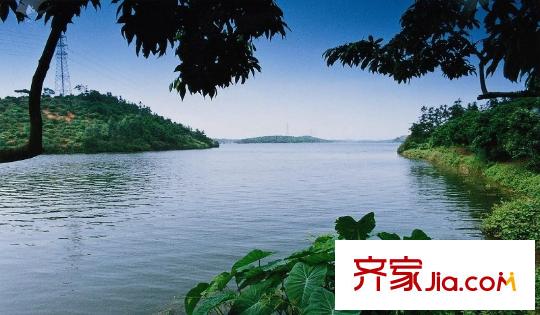 万科金域松湖配套图南向500米的松山湖景点