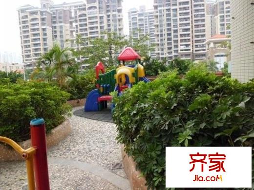 天琴阁外景图