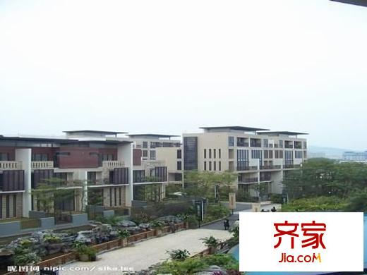 中海大山地别墅外景图