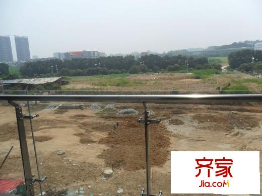 颐安・都会中央外景图实景图(2010.4.20)
