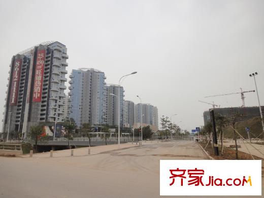 绿海湾花园配套图旁边的中心路