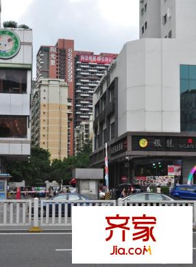 阳光里外景图