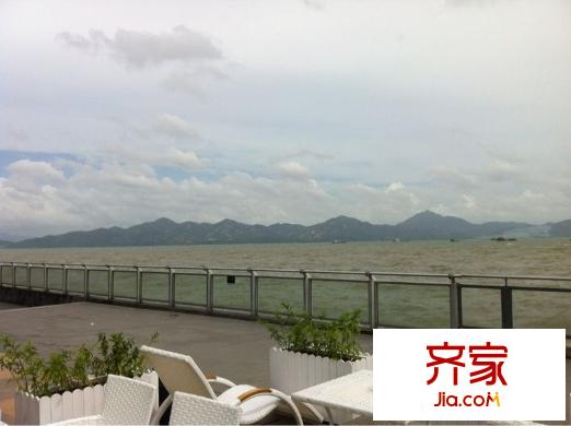 半岛城邦外景图
