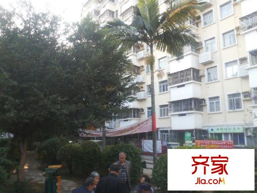 茂业城外景图