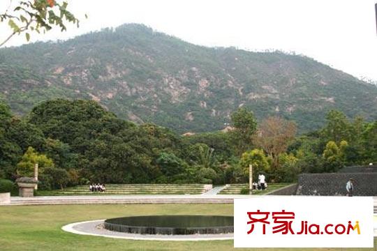 阳光玫瑰园配套图对面的月亮湾公园(2009.05.05)
