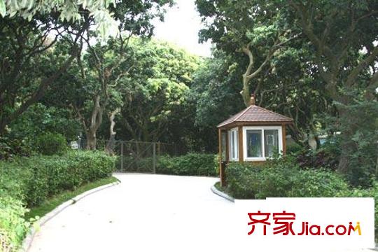阳光玫瑰园配套图对面的月亮湾公园(2009.05.05)