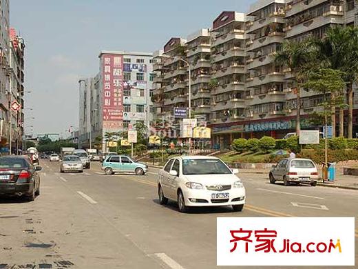 万象天成配套图盛龙路上的家具博览中心