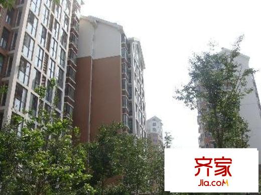 顶秀青溪外景图