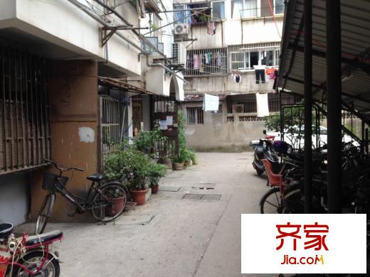 登隆巷小區(qū)外景圖