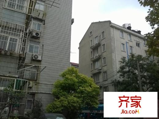 建工學(xué)院宿舍外景圖