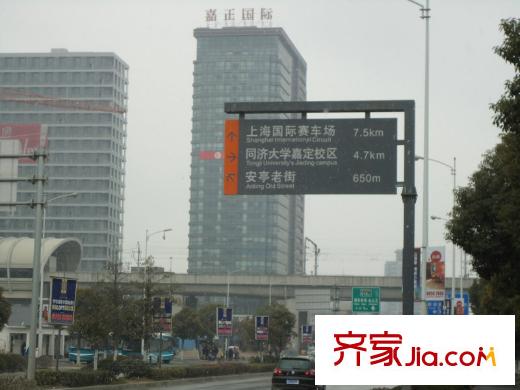 西上海名邸配套图国际赛车场路牌