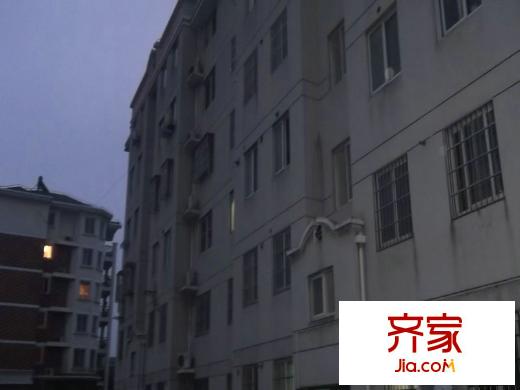泾港公寓外景图