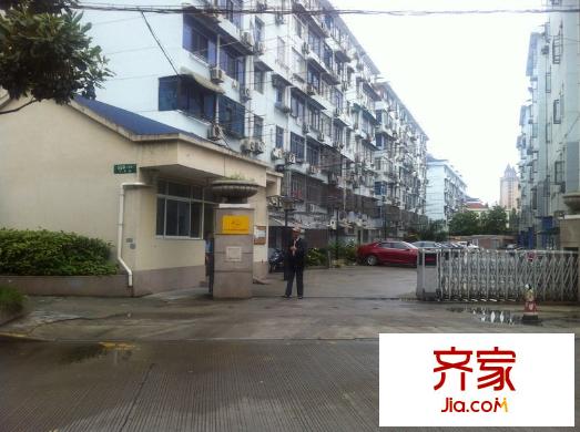 由由六村外景圖 
