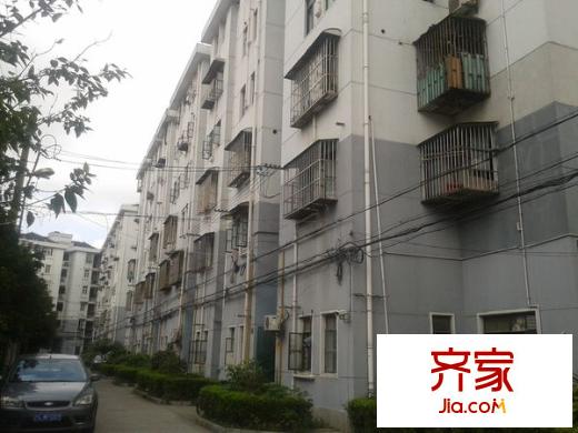 由由六村