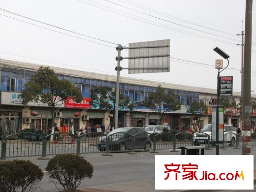 合生東郊別墅周邊商業(yè)街