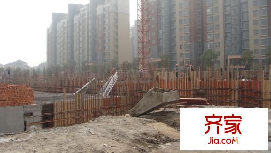 鴻意萬嘉外景圖一期3號(hào)樓的施工情況（2011.4.15）