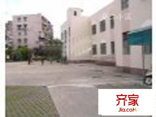 华二小区外景图