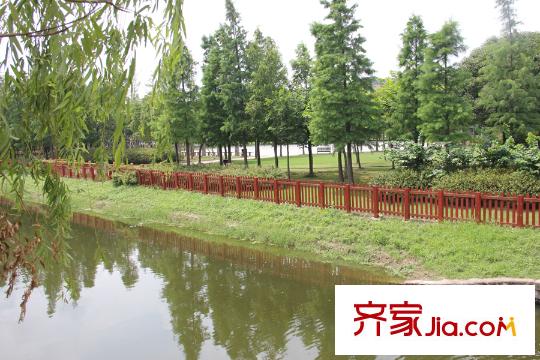 東亞啟航公館周邊公園
