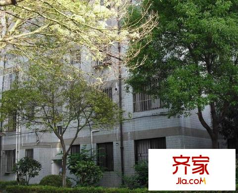 百聯(lián)公寓