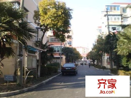 上煉三村外景圖 