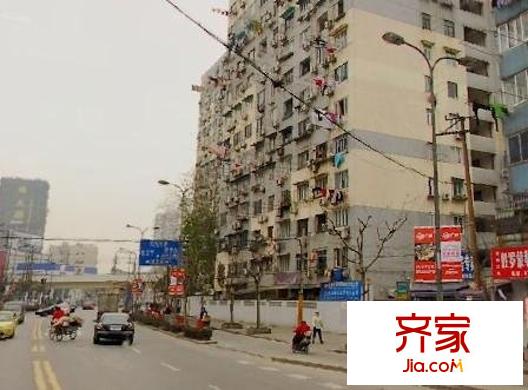 白玉大楼外景图