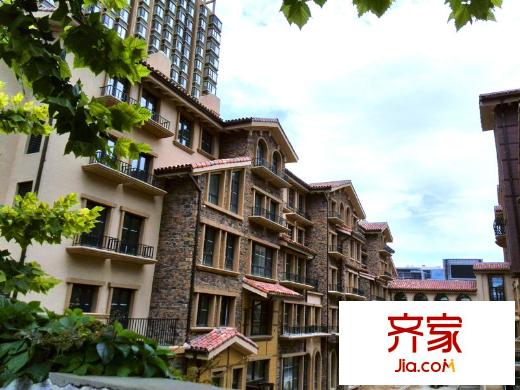 卢卡新天地楼体2014.7