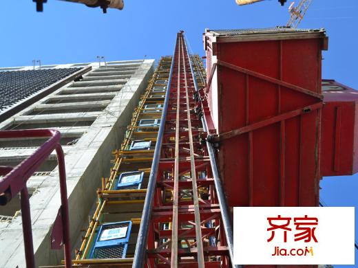 望京・金茂府楼座施工2013.10