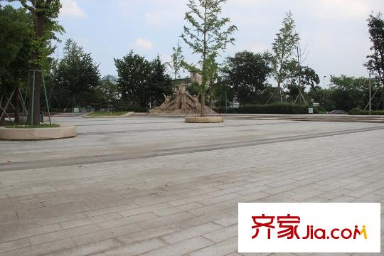 萬科江灣府向東北約500米公園