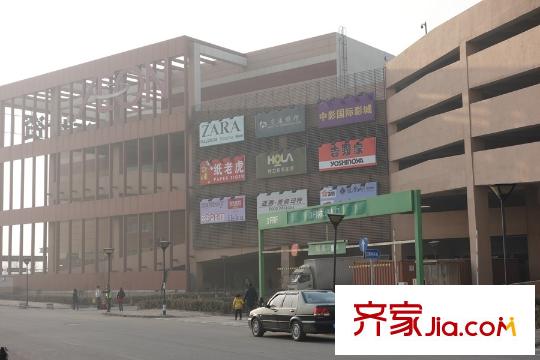 领秀慧谷周边-永旺购物中心