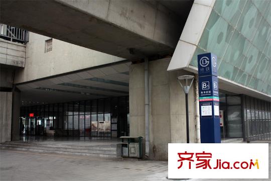 住总万科・北华府周边配套-地铁