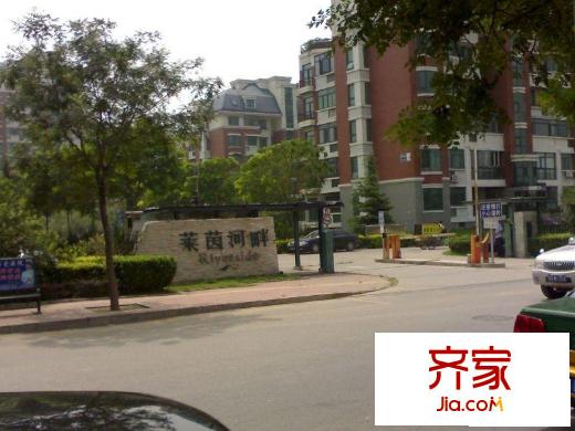 莱茵河畔外景图大门
