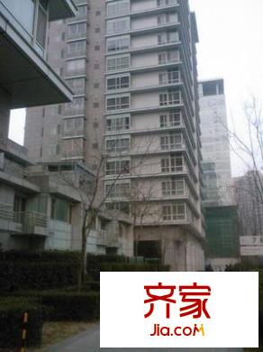 主语城外景图