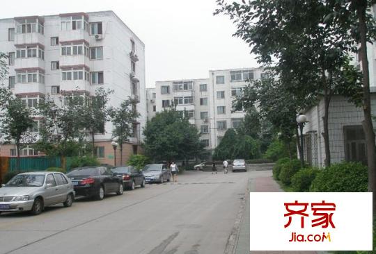 燕城苑小區(qū)外景圖