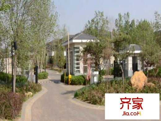 北京御墅社区门口