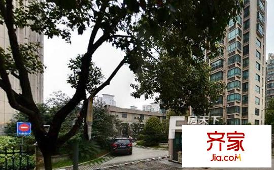 新隆藍天公寓外景圖