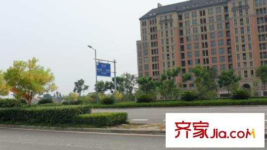 華晨雅苑配套圖正南面綠城桂花園社區(qū)