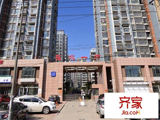 在水一方外景圖 