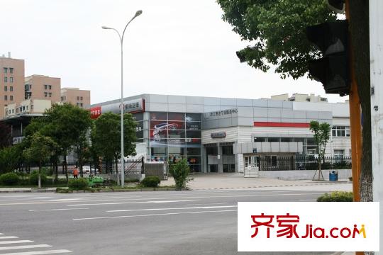 萬科金色水岸配套圖向東約500米寧波康達(dá)汽車4S店