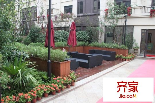 開元九龍湖畔春漫里樣板區(qū)實(shí)景（2015.6.30）