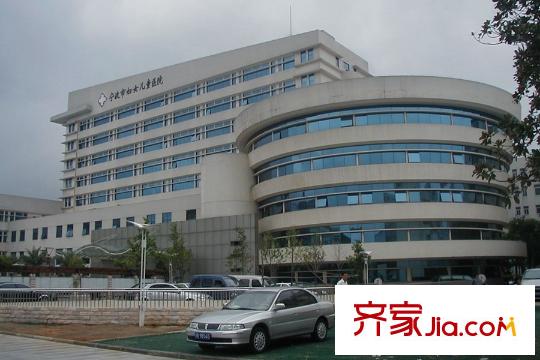 南塘金茂府向西北約1300米寧波婦兒醫(yī)院