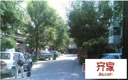 旭日里外景圖