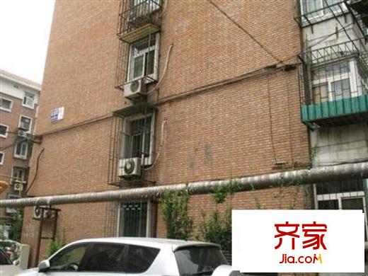 敬重里外景圖