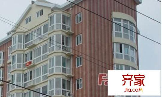 隆鵬公寓外景圖