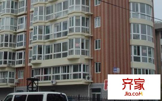隆鵬公寓外景圖